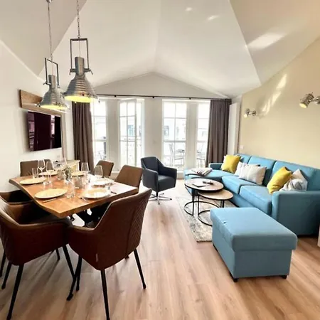 Apartment Moderne Mit 2 Schlafzimmern Und Balkon