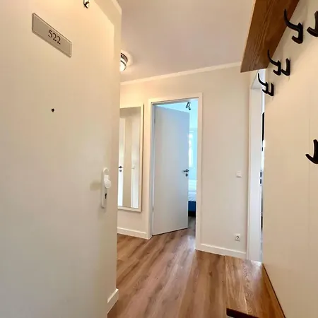 Moderne Mit 2 Schlafzimmern Und Balkon * Sellin (Rugen)